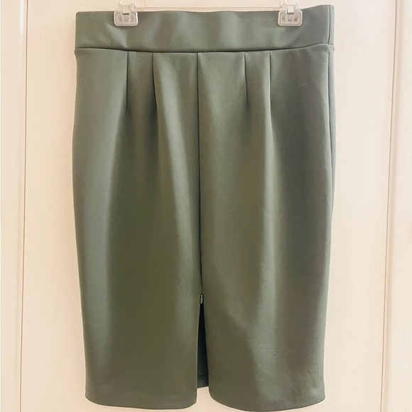 Ivy Green ELOQUII Pencil Skirt Size 18 NWOT - Picture 6 of 10